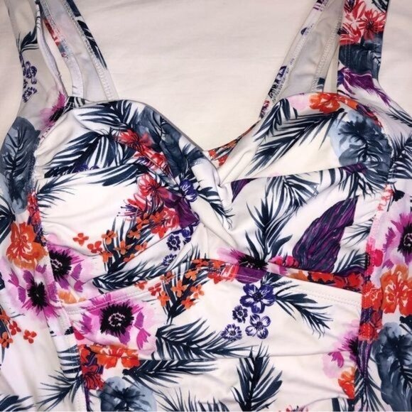 Swimsuits For All Size 8 Tropical Floral Tankini Top White Purple Ruched - Picture 6 of 7